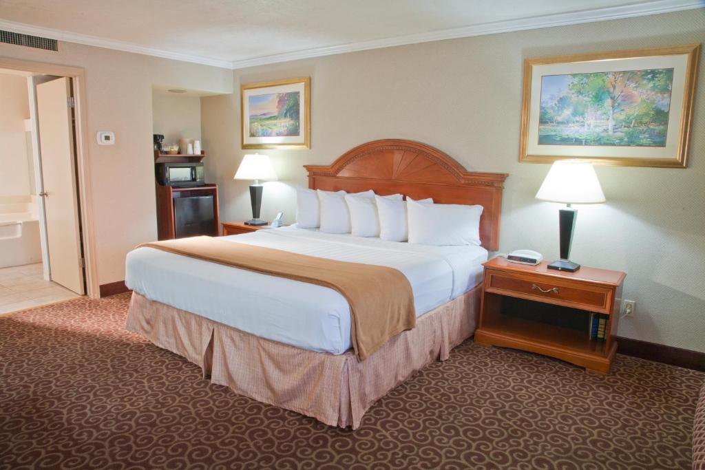 Red Arrow Inn & Suites, A Travelodge By Wyndham Montrose Bilik gambar